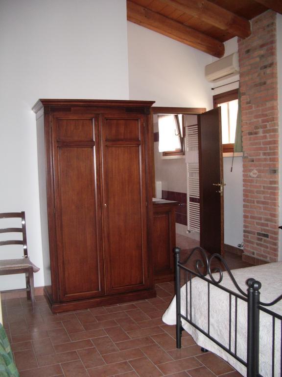 Agriturismo Antica Corte Cason Ronco allʼAdige Zimmer foto